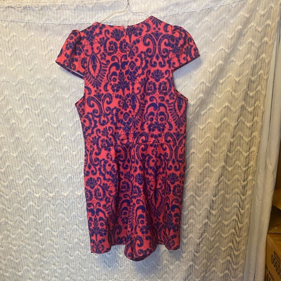 Deep V medium Romper from Tiger Mist - Picture 4 of 7